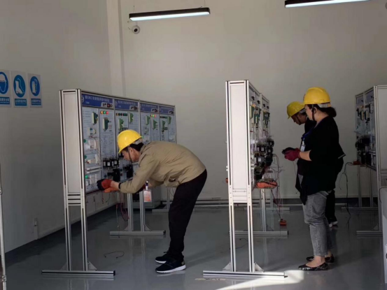報考電工證需要什么資料？