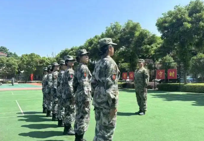 重慶孩子叛逆不上學(xué)怎么辦？來(lái)重慶環(huán)帝錦輝青少年叛逆教育基地-圖3