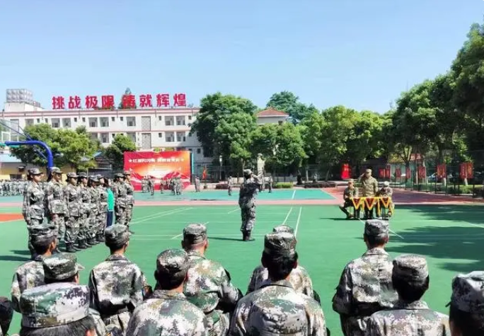 重慶環(huán)帝錦輝叛逆青少年素質教育基地聯(lián)系電話、地址-圖1