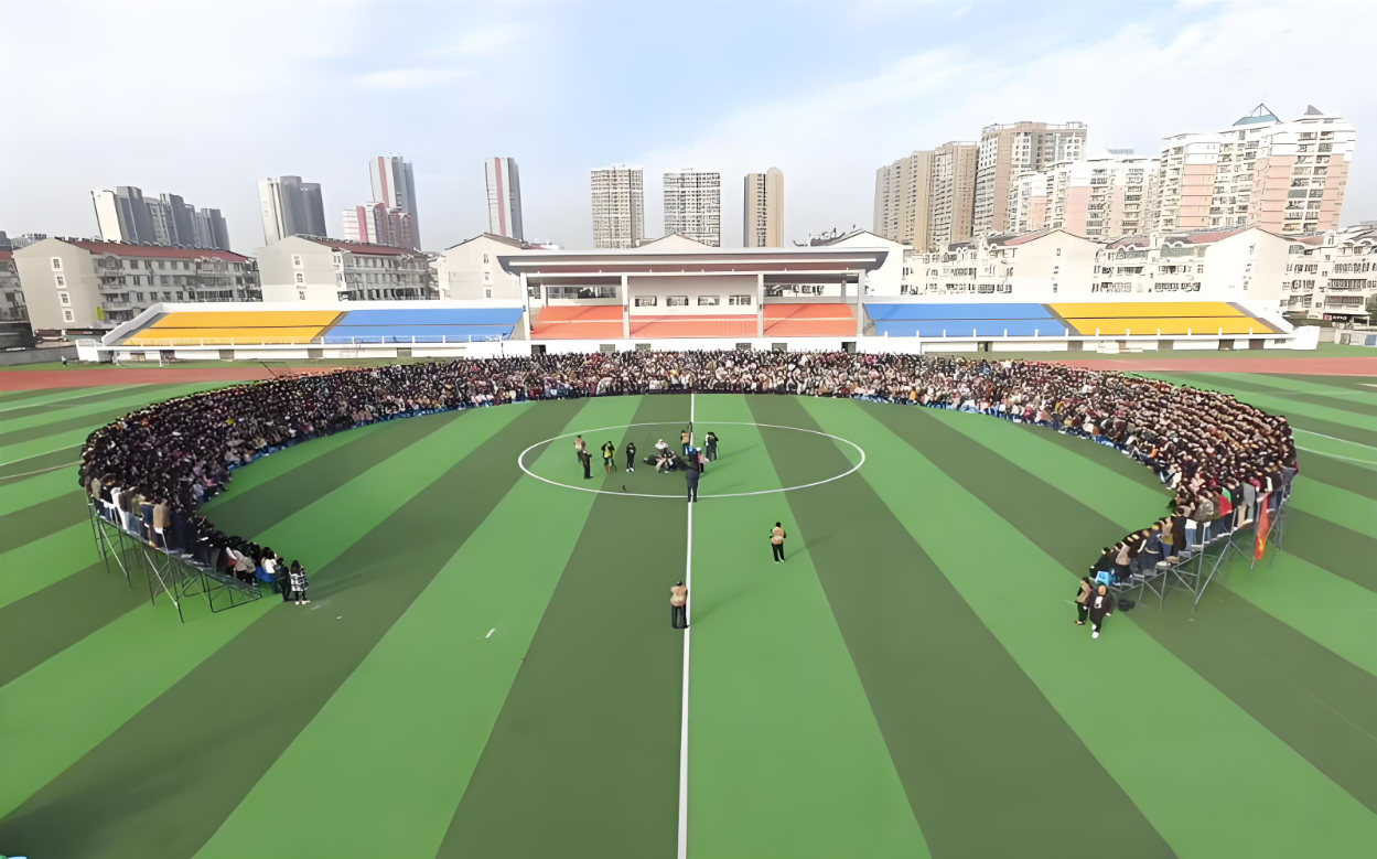 《2025年漢口學(xué)院職業(yè)本科報(bào)名時(shí)間、費(fèi)用及獎(jiǎng)學(xué)金政策》-圖1